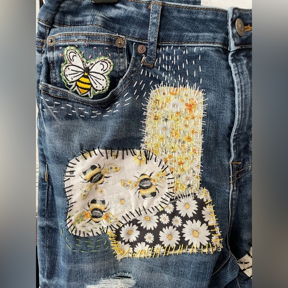 Custom Upcycled Jeans Sz 12 14 Patchwork Hand Embroidered Sashiko Boro - Picture 2 of 15